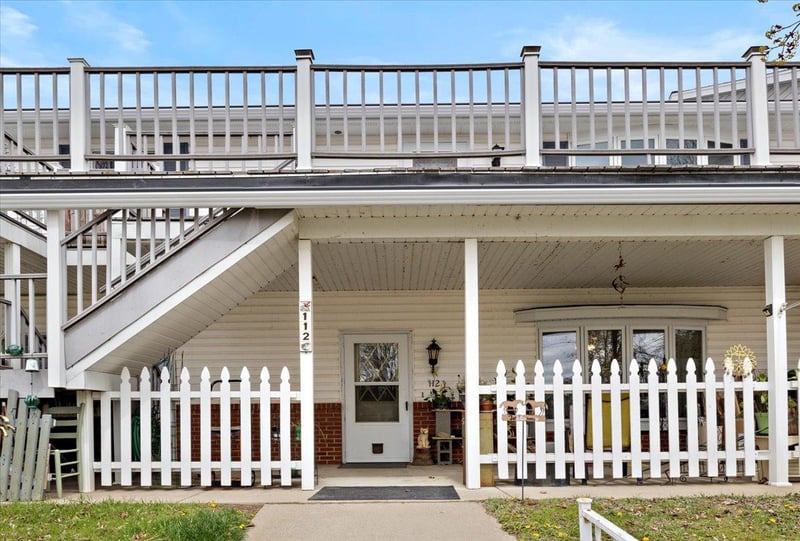 E112 Jefferson St, Nelson, WI 54756