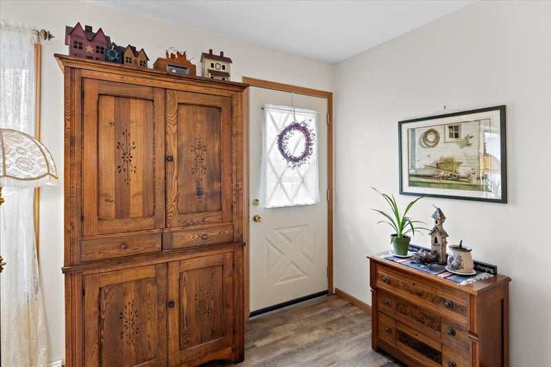 E112 Jefferson St, Nelson, WI 54756