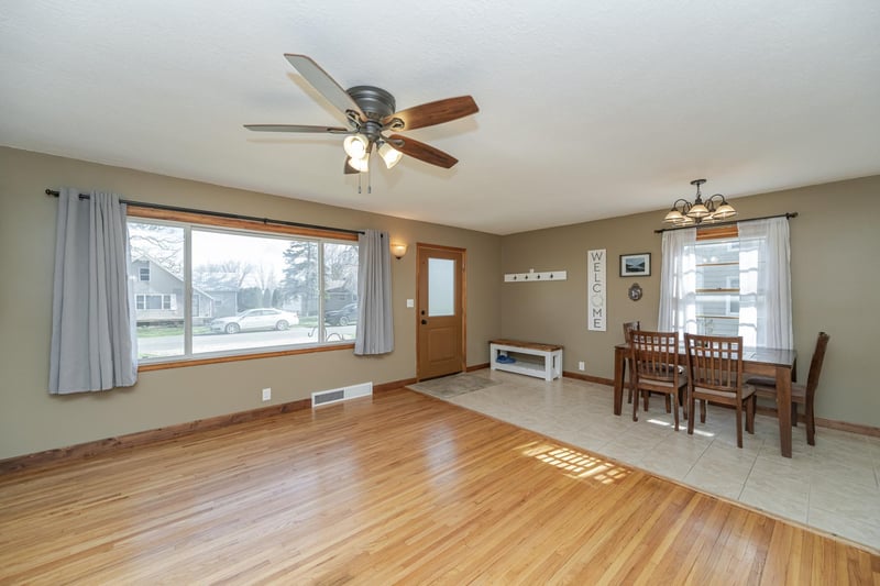405 2nd St W, Claremont, MN 55924