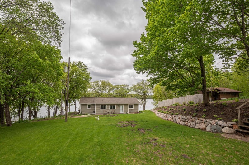 30938 410th St, Dent, MN 56528