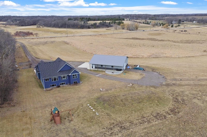2224 County Road 92, Maple Plain, MN 55359