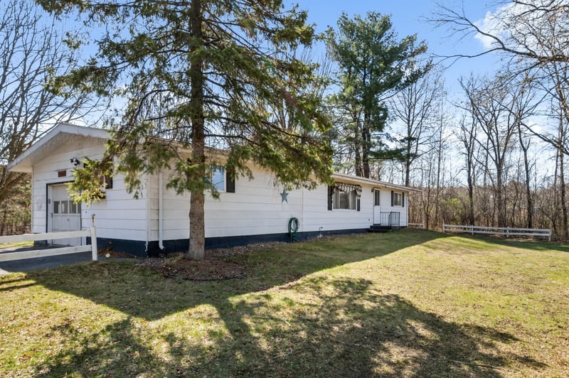 569 25 1/4 St, New Auburn, WI 54757