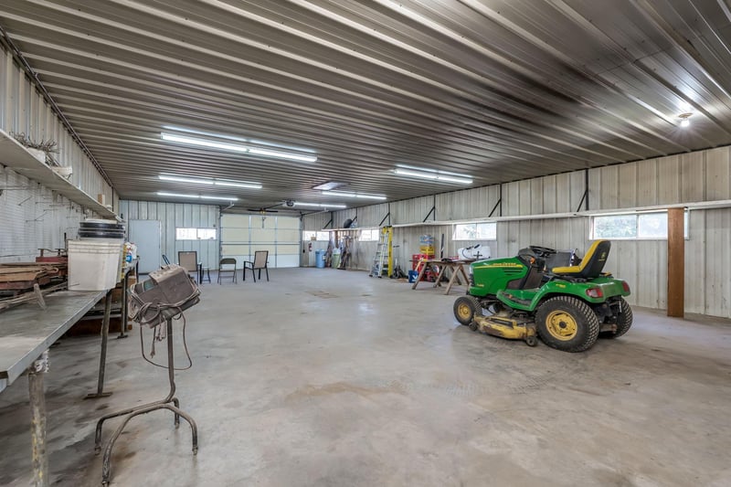 210 4th St, Cleveland, MN 56017
