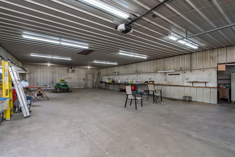 210 4th St, Cleveland, MN 56017