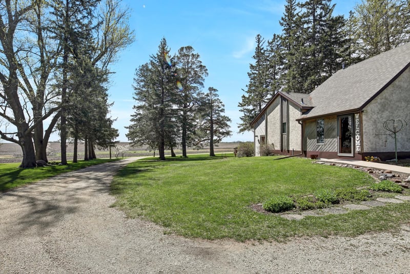 17672 540th St, West Concord, MN 55985