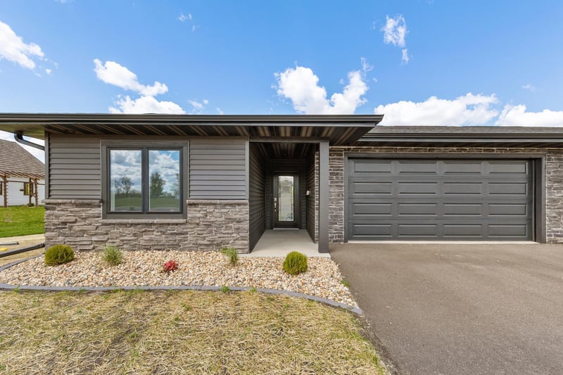 305 Sunset Ave, Mountain Lake, MN 56159