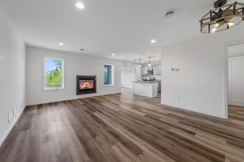 313 Sunset Ave, Mountain Lake, MN 56159