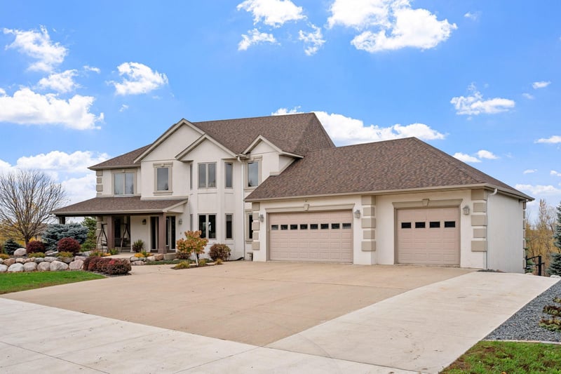 4850 Wilderness Lake Cir, Elko New Market, MN 55020