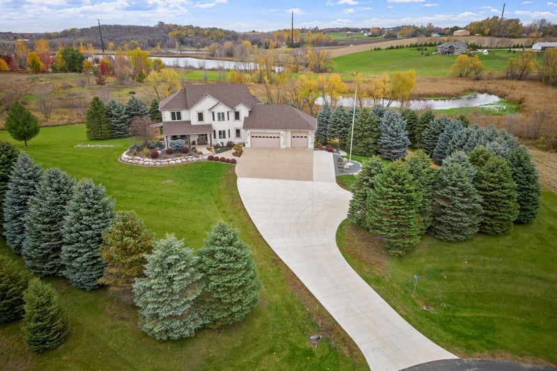 4850 Wilderness Lake Cir, Elko New Market, MN 55020