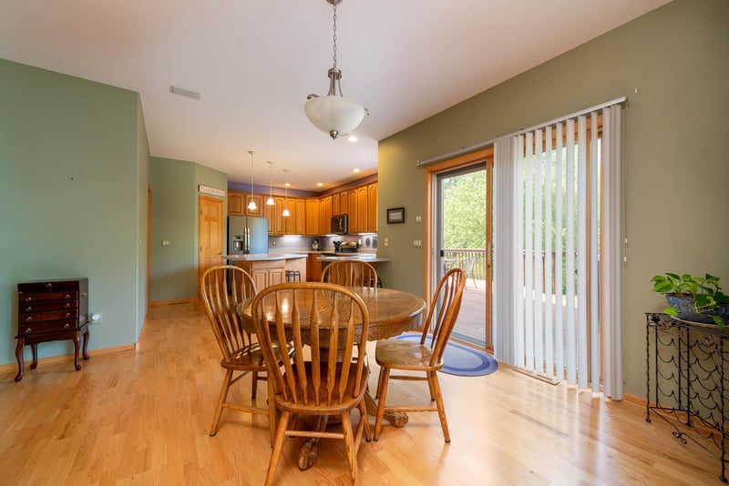 1002 Timberidge Trl, Eagle Lake, MN 56024