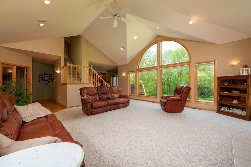 1002 Timberidge Trl, Eagle Lake, MN 56024