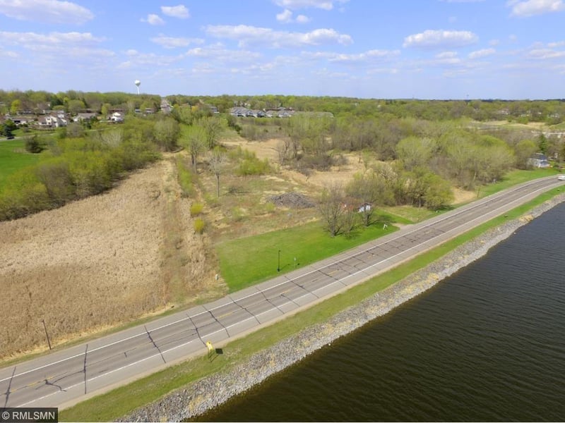 609 Lake Blvd, Buffalo, MN 55313
