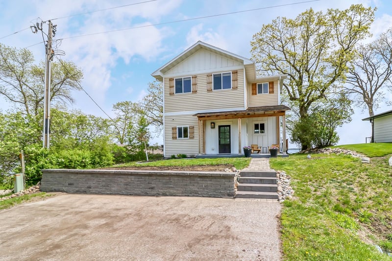 50704 County Highway 9, Pelican Rapids, MN 56572