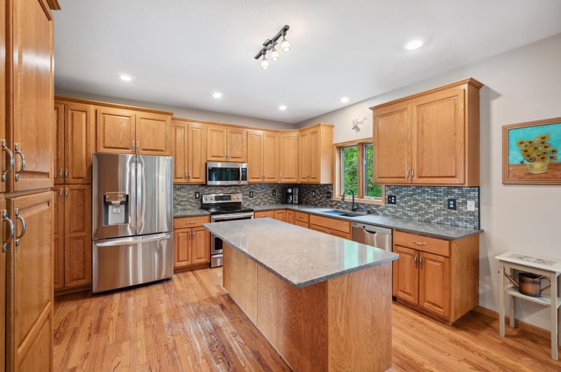 1575 Quasar Ct S, Lakeland, MN 55043