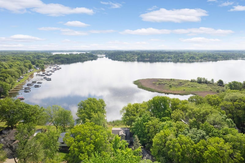 18801 Breezy Point Dr NE, East Bethel, MN 55092