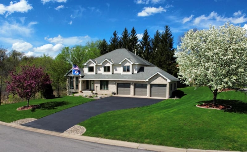 4691 Allendale Dr, White Bear Twp, MN 55127