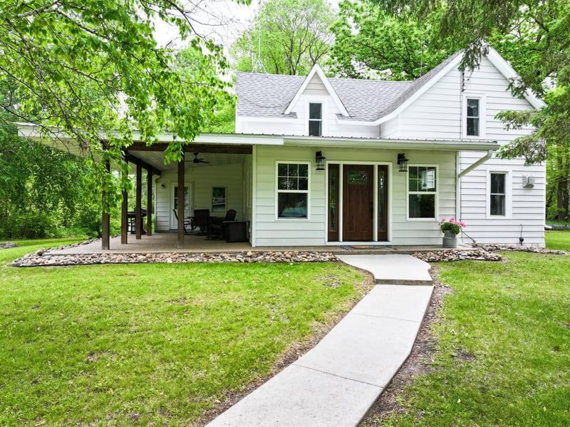 6210 39th Ave NE, Nelson, MN 56355