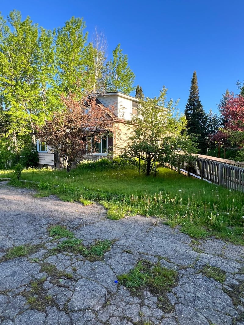 500 10th Ave NW, Chisholm, MN 55719