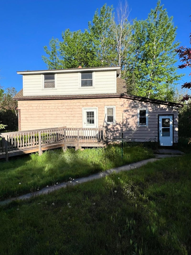 500 10th Ave NW, Chisholm, MN 55719