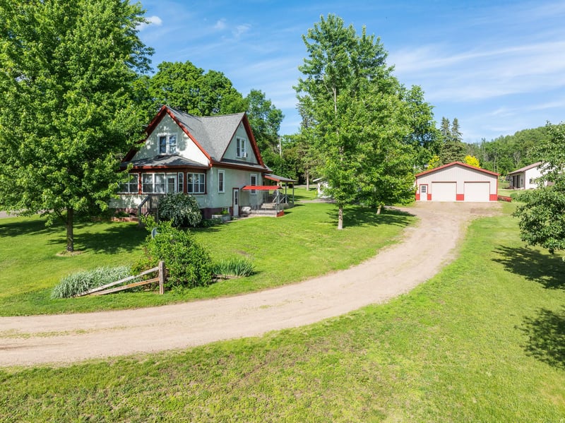 105 4th St, Swanville, MN 56382
