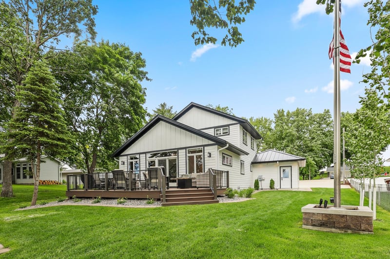 9029 Ingram Ave NW, Annandale, MN 55302