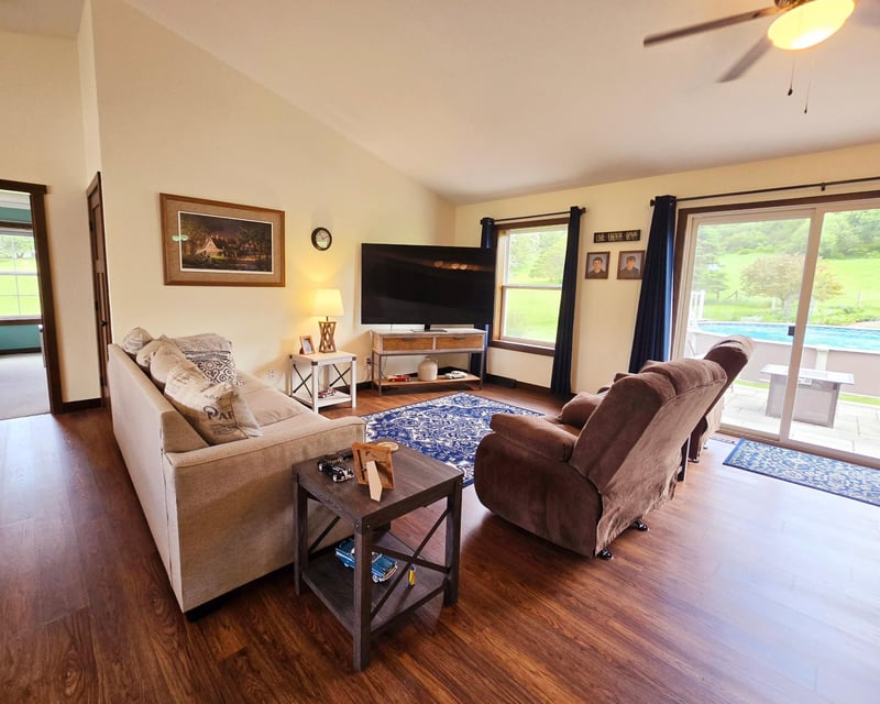 420 Parkside Dr SE, Preston, MN 55965