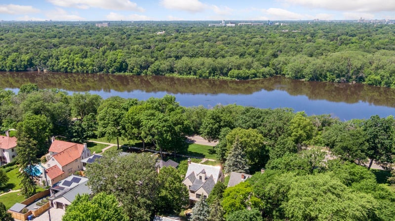 130 Mississippi River Blvd S, Saint Paul, MN 55105