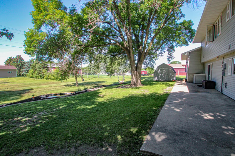 209 2nd St W, Brandon, MN 56315