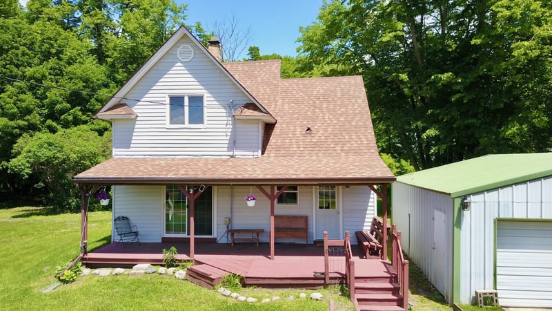 1603 NE Homestead Rd NE, Nelson, MN 56355