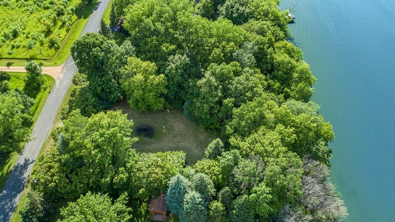 24646 Arrowhead Trl, Cleveland, MN 56017