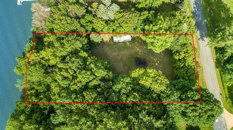 24646 Arrowhead Trl, Cleveland, MN 56017