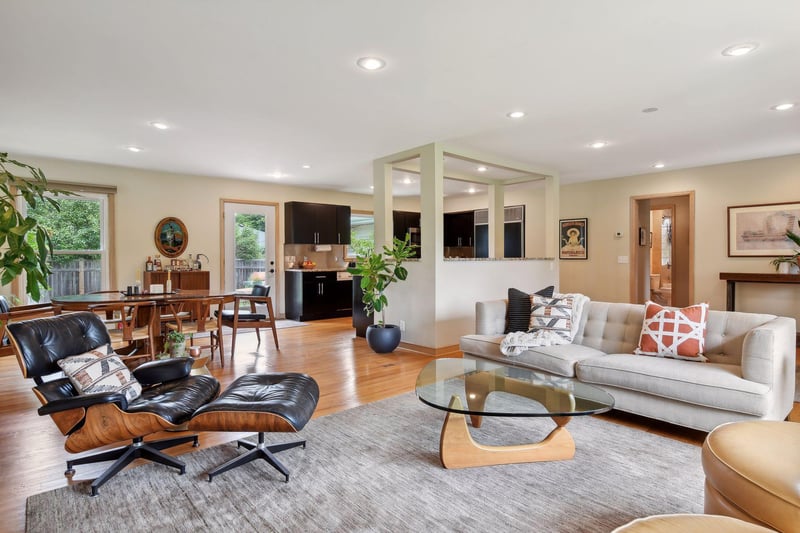 341 Burntside Dr, Minneapolis, MN 55422