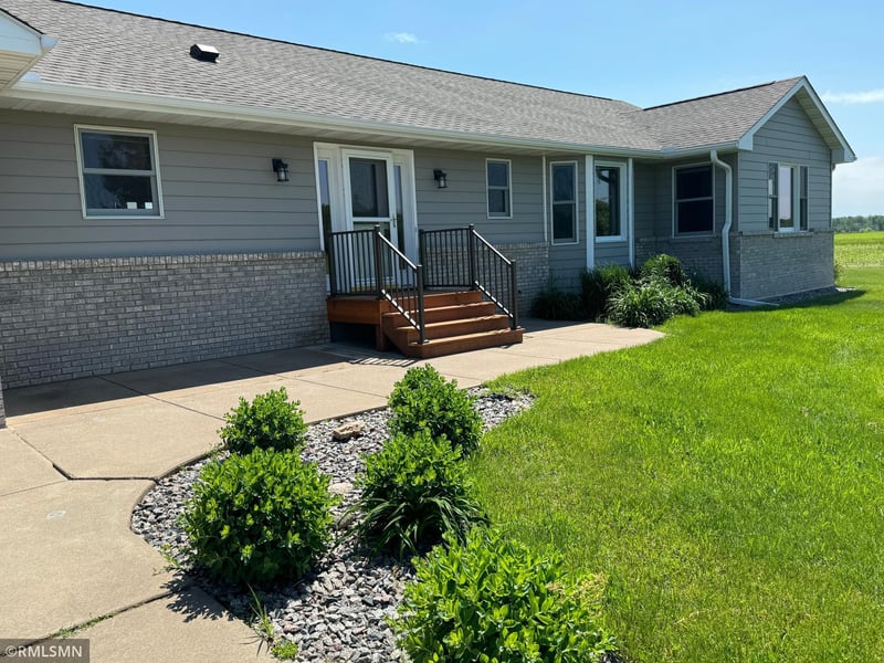 1500 Jade St, Ogilvie, MN 56358