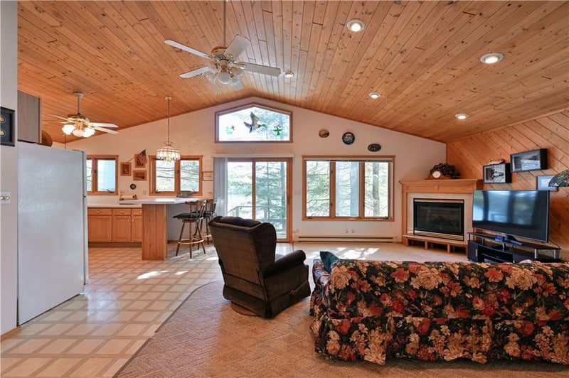 W3077 Morningside Rd, Sarona, WI 54870