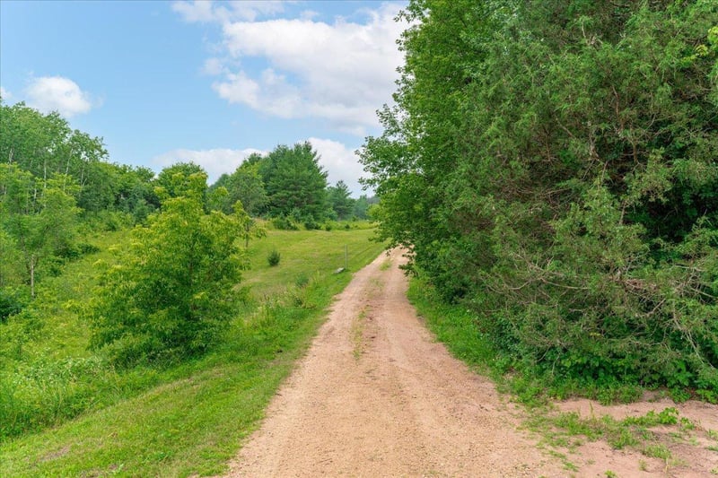 1834 23rd Ave, Star Prairie, WI 54026