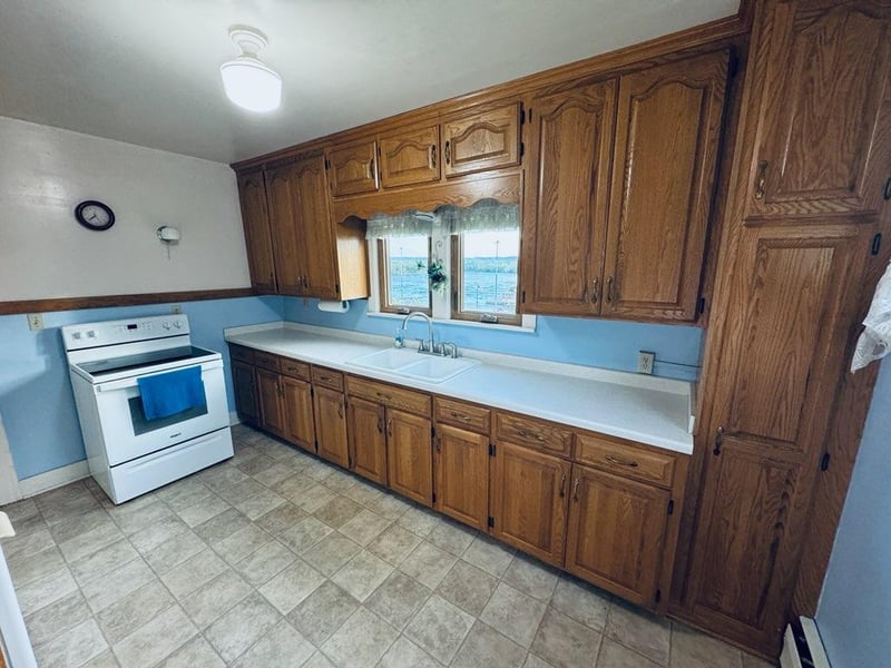 508 N 2nd St, Alma, WI 54610