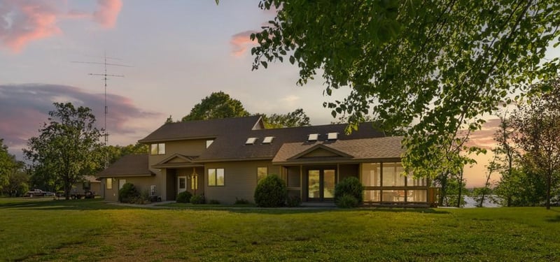 61630 Nutmeg Rd, Madison Lake, MN 56063