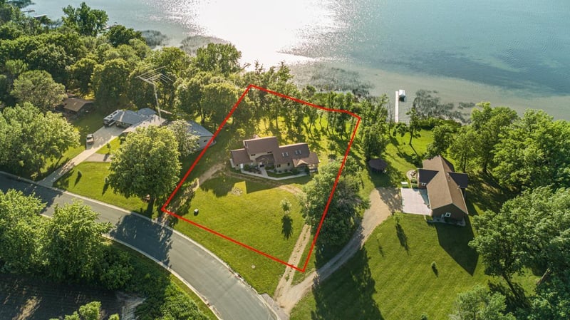 61630 Nutmeg Rd, Madison Lake, MN 56063