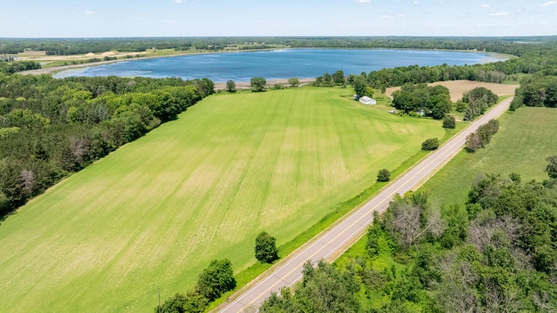 6822 Oneka Lake Blvd N, Hugo, MN 55038