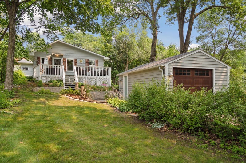 3860 Park Ln, Spring Park, MN 55384