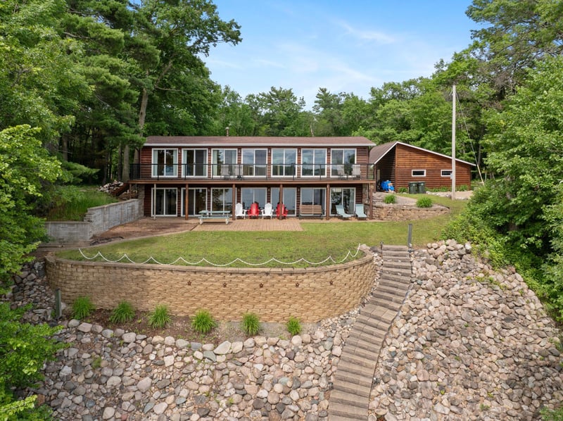 3187 Thoroughfare Dr, Cushing, MN 56443