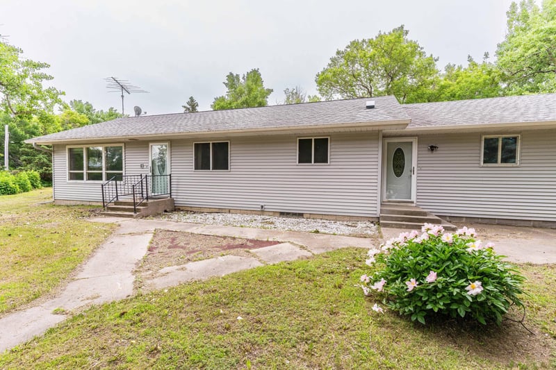 33492 110th Ave, Rothsay, MN 56579