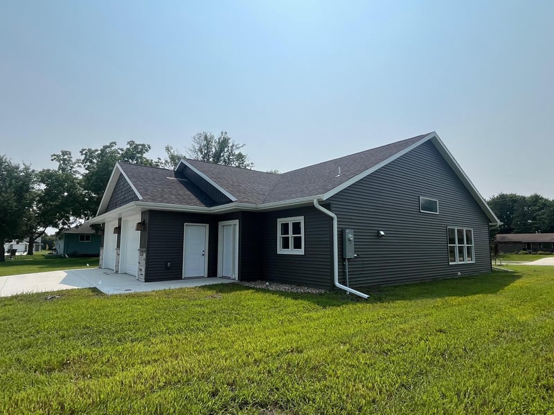 104 Gray Fox Pa, Eagle Lake, MN 56024
