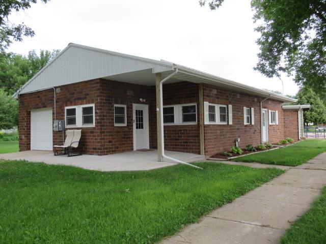 102 S Oak St, Wanda, MN 56294