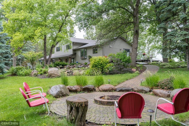 60392 239th St, Madison Lake, MN 56063