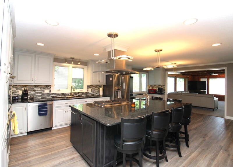 13410 Skyline Dr, Spicer, MN 56288