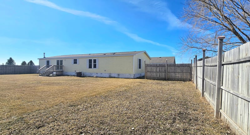 202 Henriksen St, Alberta, MN 56207