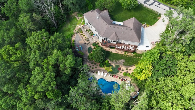 2384 Hawthorn Hill Rd NE, Rochester, MN 55906