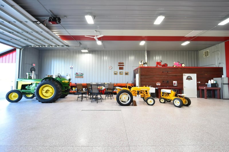1095 Bioscience Dr SE, Pine Island, MN 55963