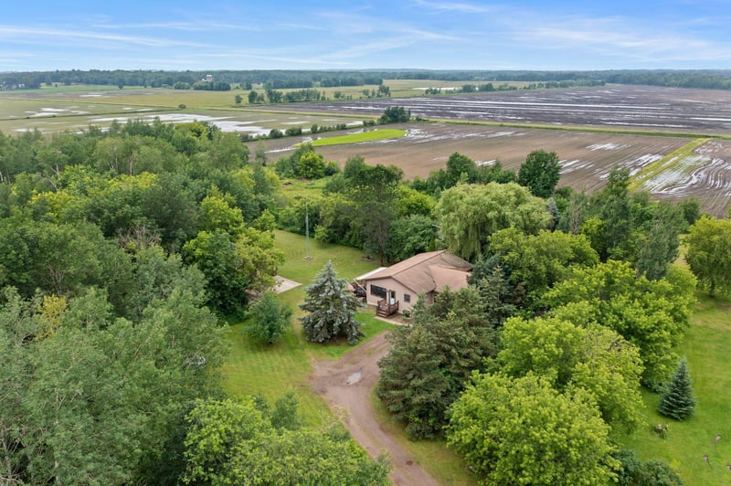 401 Pershing St, Clayton, WI 54004